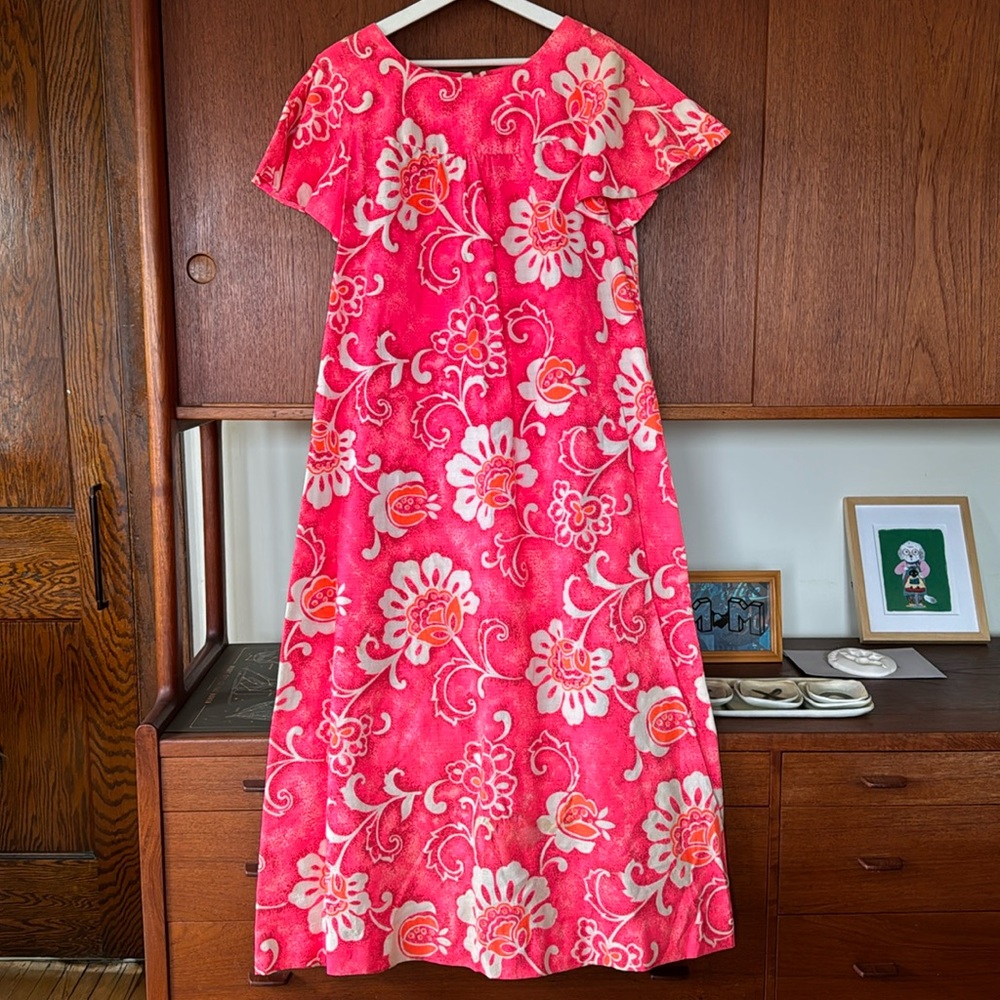 Milena Hawaii - vintage/retro tiki tropical Hawaiian/Polynesian muumuu dress